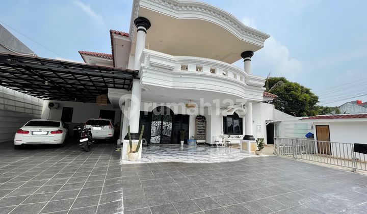 Rumah American Classic Ada Pool @Pondok Jagung Serpong