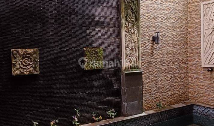 Rumah Bagus Modern dengan Pool Pribadi di Kebayoran Bintaro, Harga Nego! 2