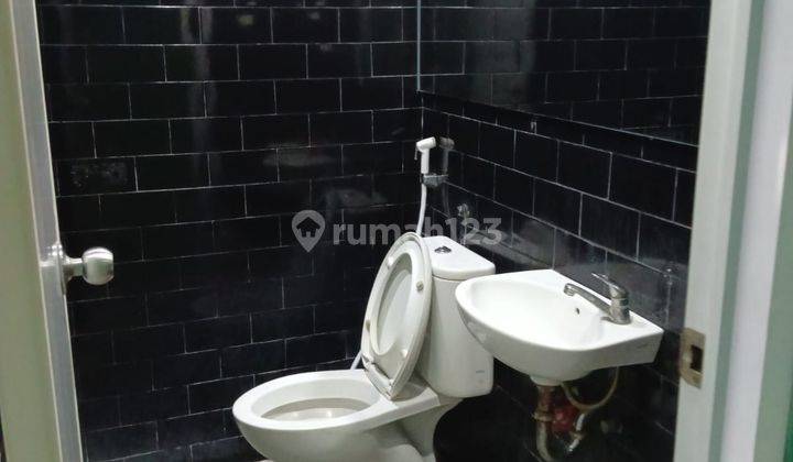kan Ruang Usaha Untu Kafe resto Lokasi Premium Gunawarman 5