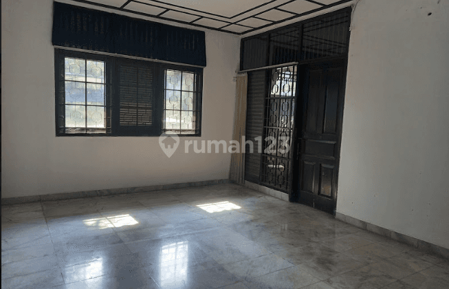 Ruang Usaha 500 Meter Untuk Kantor Resto Klinik Salon Bank di Fatmawati 3