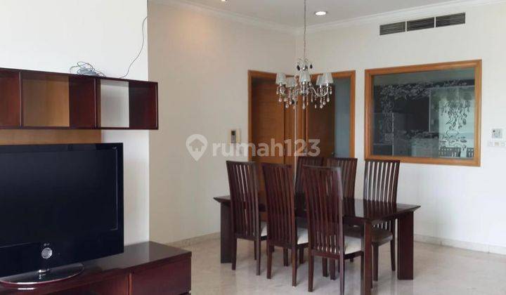 Apartemen 3 Kamar Cantik di Senayan Residence View Golf pool 2