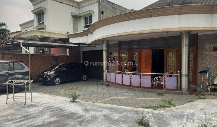 Rumah Klasik Cocok Untuk Klinik, Salon, Kafe, Kantor di Otista 2