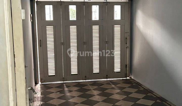 Ruang Usaha 2 Lantai Bagus Minimalis Untuk Kantor di Tebet 2
