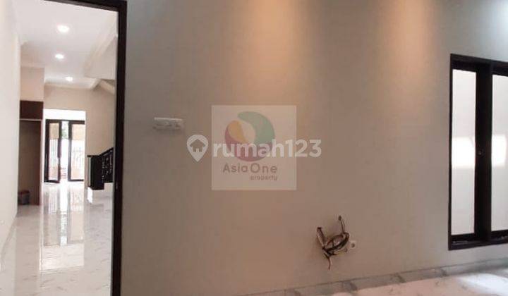 Turun Harga Rumah Mewah 2 Lantai 4kt di Cipinang Cempedak 2