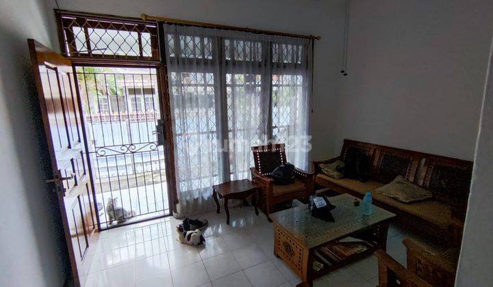 Rumah 2 Lantai 4 KT di Pulomas dekat Arion Mal 2