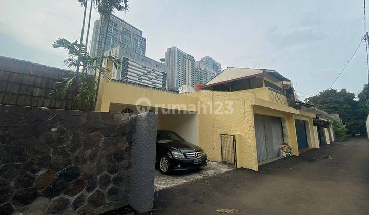 Rumah SHM 2 Lantai Luas 660m Hanya 100m Dari Mall Kemang Village Jual Bawah Njop 2