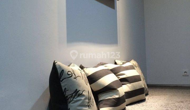 Rumah 2 Lantai Bagus Furnished di Sinabung, Jakarta Selatan 4