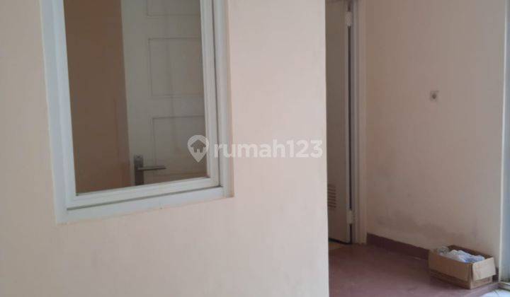 Rumah Bagus Unfurnished di Victoria Park Cluster, Tangerang 6