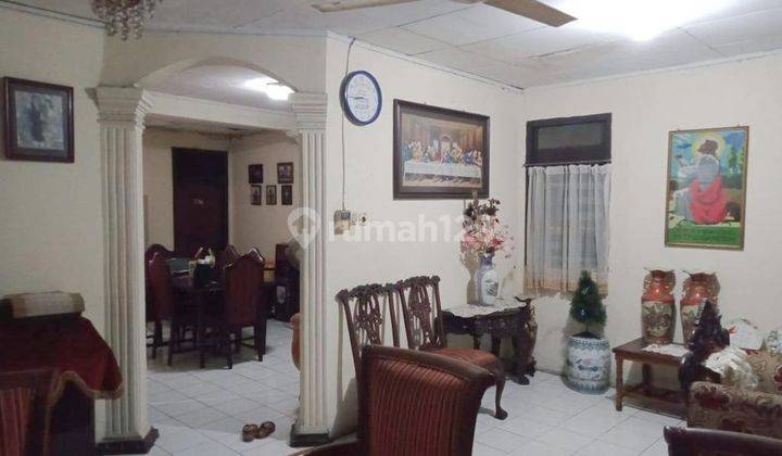 Rumah Bagus 4 Kamar Unfurnished di Kedoya, Jakarta Barat 2