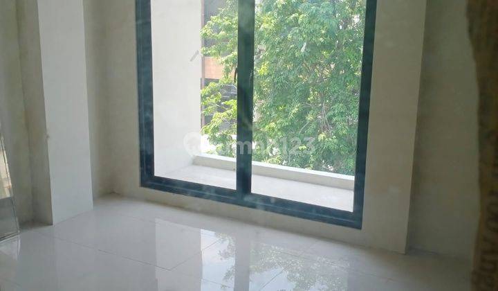 Ruko 3,5 Lantai di Jelambar, Harga 1M An 2