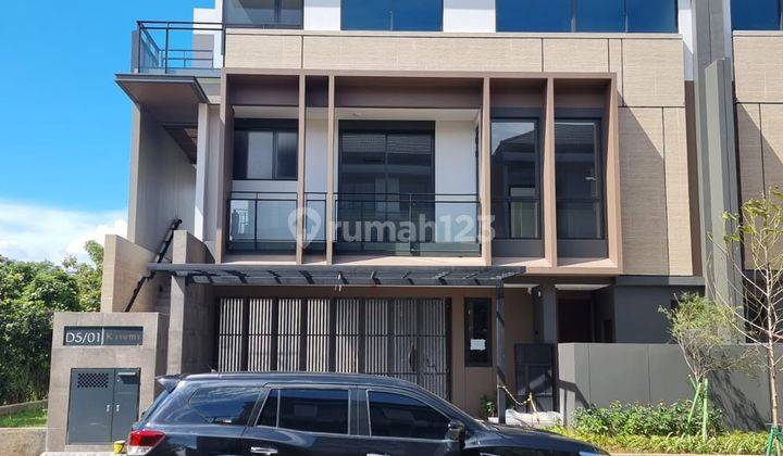 Rumah Mewah 3 Lantai Bagus Semi Furnished SHM di The Zora, Bsd Tangerang 2