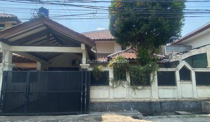 Rumah Bagus Semi Furnished di Jati Padang, Jakarta Selatan 1