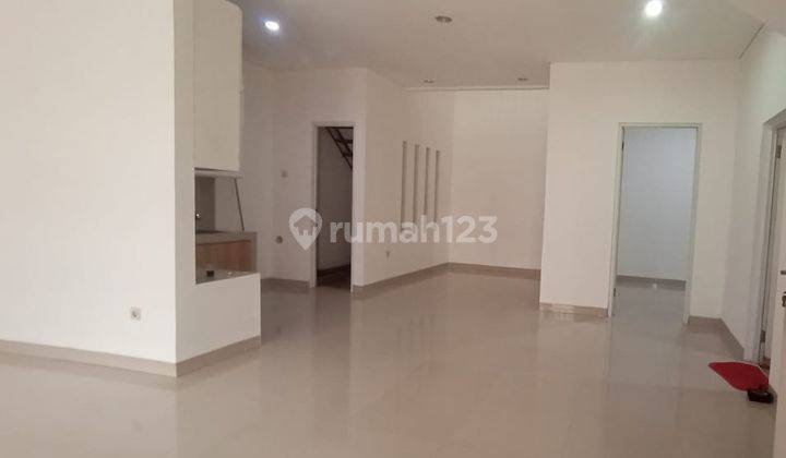 Rumah 2 Lantai Bagus Semi Furnished di Komplek Walikota, Jakarta Utara 2