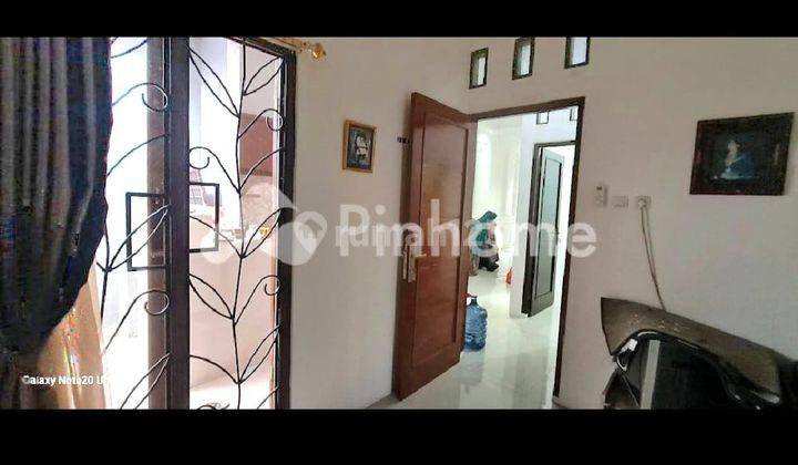 Rumah Bagus Furnished SHM di Kavling Hankam, Jakarta Barat 2