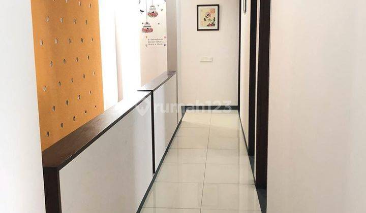 Rumah Kontrakan 2 Lantai Bagus Semi Furnished SHM di Senopati, Jakarta Selatan 2