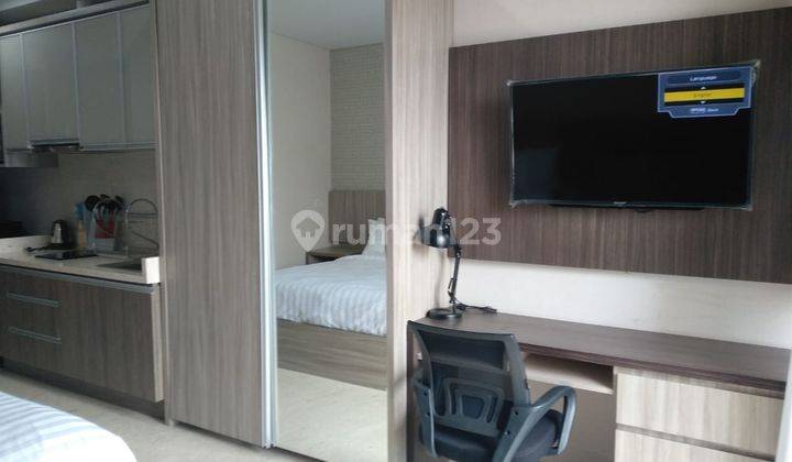 Apartement Grande Valore 1 BR Furnished For Rent 1