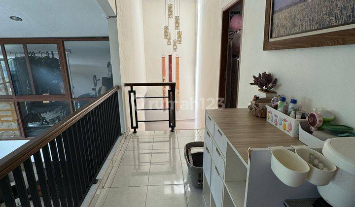 Jual.rumah Bagus Sektor 4 Bintaro Jaya,bebas Banjir,aman,nyaman Asri, 1