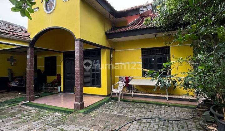 Jual.cepat Rumah Satu Lantai Dengan Taman Dan Sisa Tanah Yg Luas di Sektor 3 , Bintaro Jaya  2