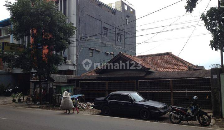 Jalan Cihampelas Depan Sman 2 Bandung 9