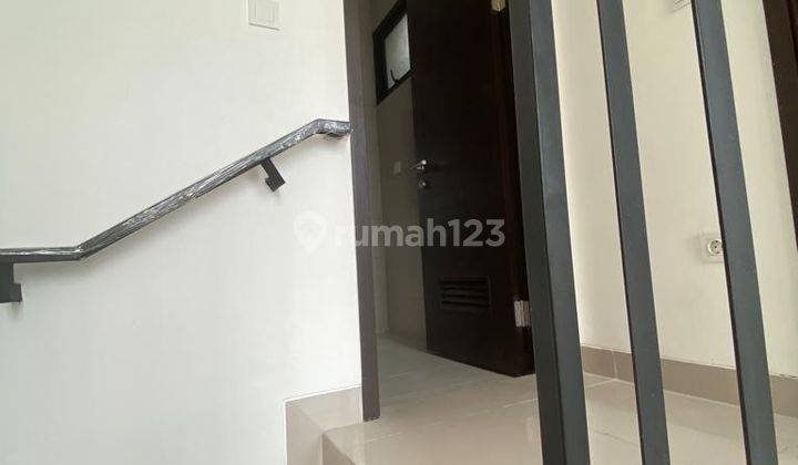 Rumah Milenial Pik 2  Ukuran 4,5x10 Termurah Harga 1,1 M 2