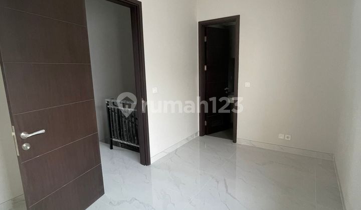 BRAND NEW DIJUAL RUMAH KUNINGAN VILLAGE PIK 2 UK 6X15 TERMURAH 2