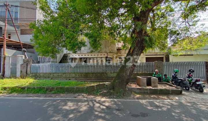 Dijual Rumah Hitung Tanah di Tengah Kota, Sayap Riau Bandung 1