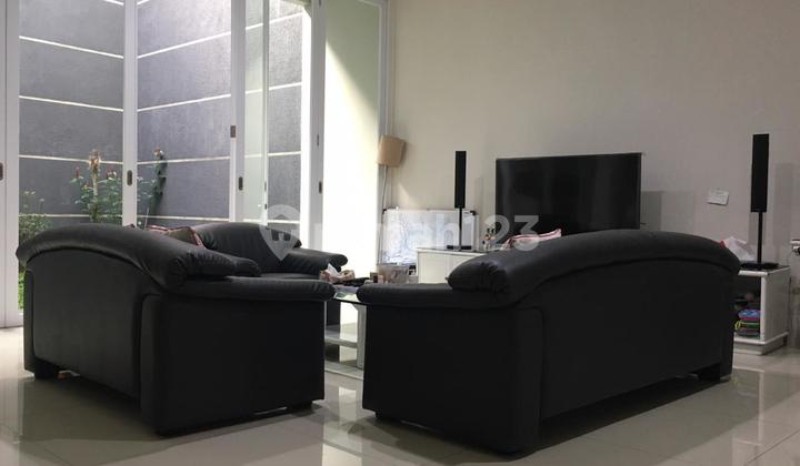 Nice 2-Story House in North Bandung, Pasteur Nice 2-Story House in North Bandung, Pasteur