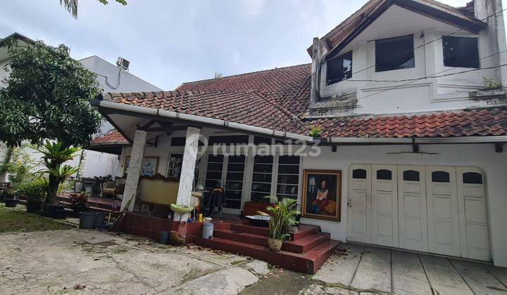 Rumah Mewah Heritage di Sayap Dago Jalan Adipati Kertabumi 1