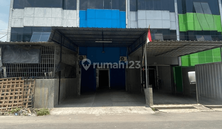 Ruko Strategis 3 Lantai di jl Kopo Mas Bandung 1