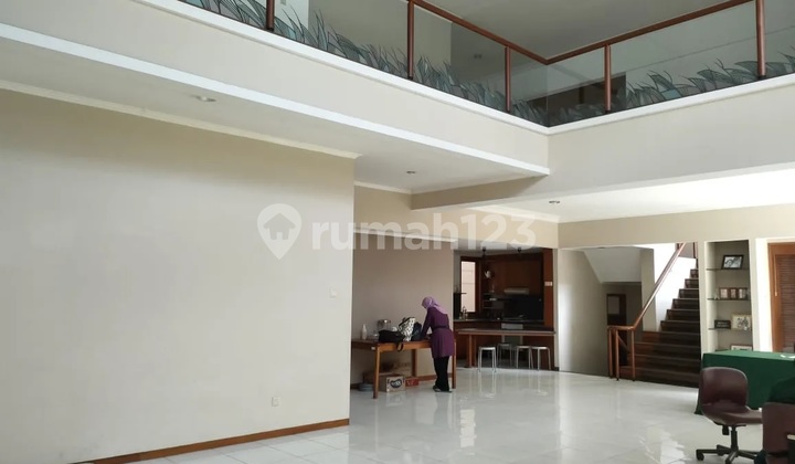 Rumah Lux Siap Huni di Setrasari, Bandung Utara Rumah Lux Siap Huni di Setrasari, Bandung Utara