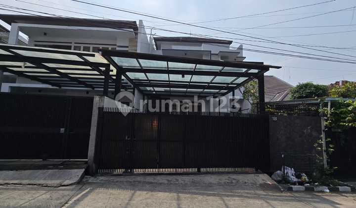 Rumah Asri Siap Huni di Setrawangi Bandung