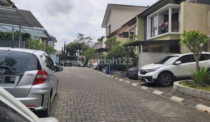 Townhouse For Sale di Bandung Utara Gegerkalong 2