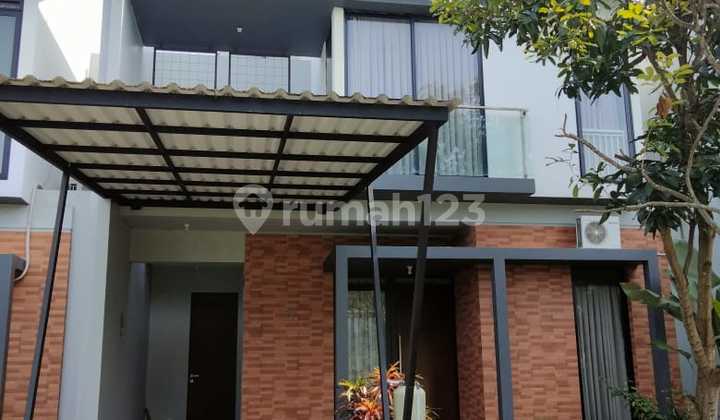 Rumah bergaya minimalist modern di Kota Baru Parahyangan. Rumah bergaya minimalist modern di Kota Baru Parahyangan.