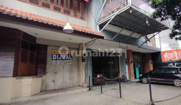 Strategic 3-Story Shop House on Main Road, Jakarta Continuation 2