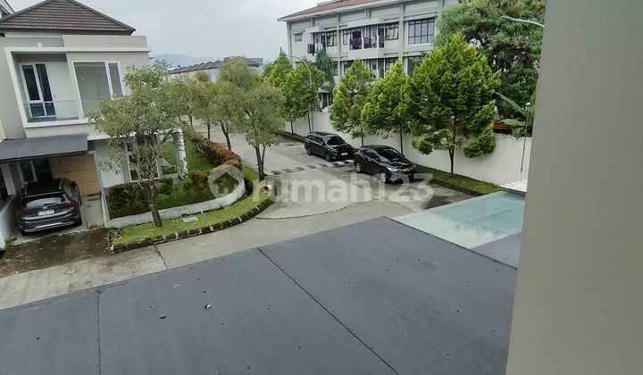 Rumah Chrreyfield Dlm Komplek Baru Renovasi