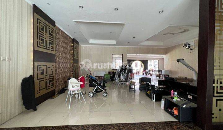 Dijual ruangan usaha cocok utk segala usaha jln cipto 3