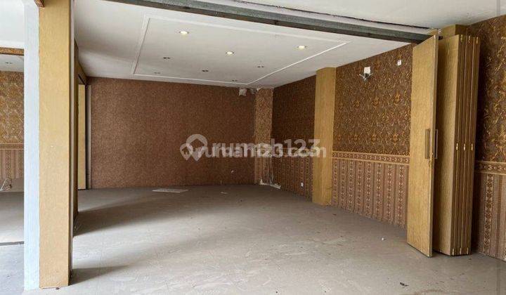 Dijual ruangan usaha cocok utk segala usaha jln cipto 8
