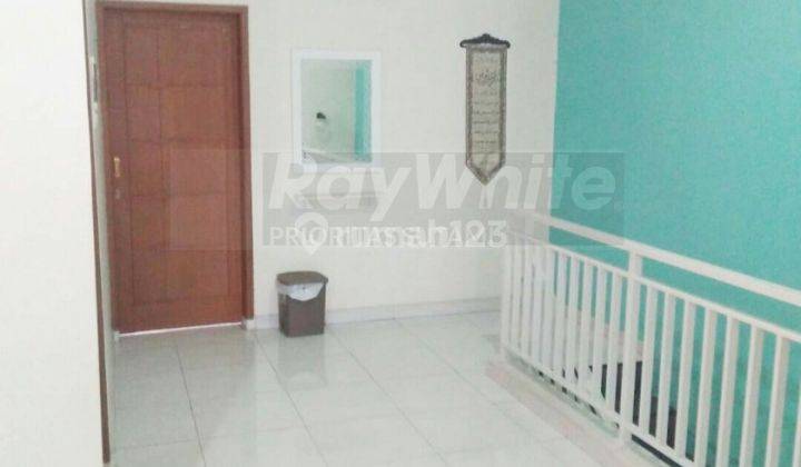 Rumah 2 lantai terawat di buanasari margacinta 2