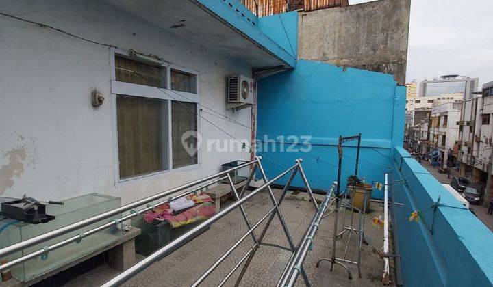 Jarang ada ruko 3 lantai di mainroad cibadak 1 arah 5