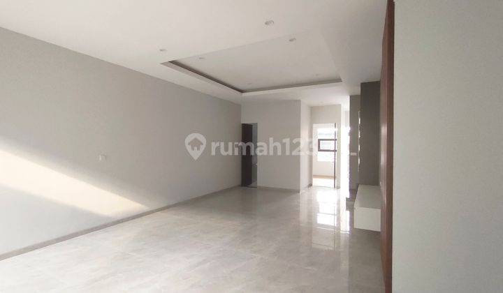 Rumah baru 2 lantai dlm cluster di kopo mas 1