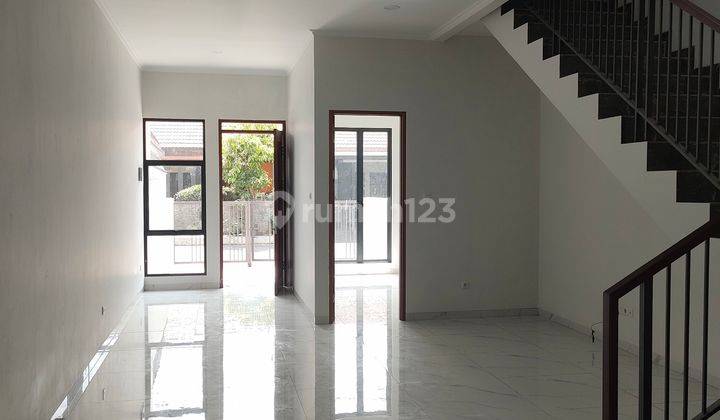 Rumah baru 2 lt minimalis di mekarwangi 2