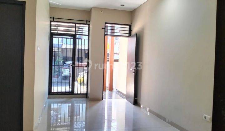 Rumah minimalis 2 lt sayap.buahbatu 1