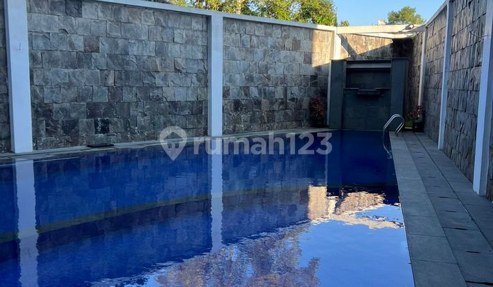 Rumah Terawat Daerah Dago Dgm Kolam Renang 2
