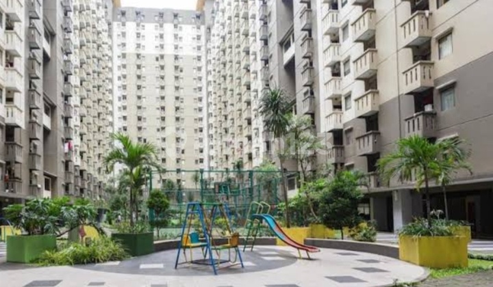 Gateway Cicadas 2 Bedroom, 9th Floor, Furnished, Facing Swimming Pool 2