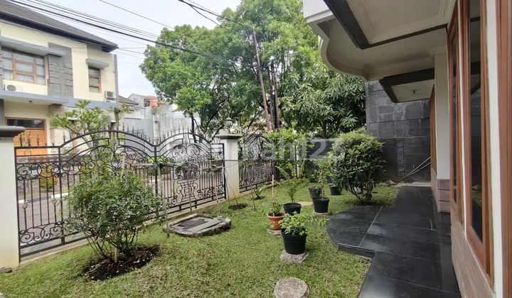 Rumah Luas Terawat Dlm.cluster Elite Di Batununggal