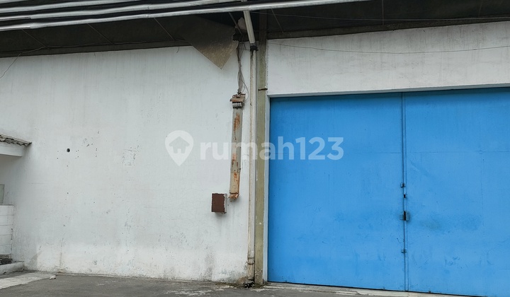 Ready-to-Live Warehouse 1 Floor Mainroad Kircon