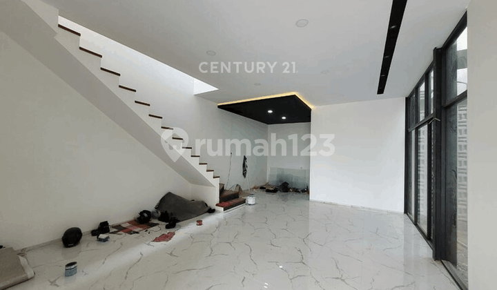 Rumah Baru Smart Home di Setra Duta Bandung