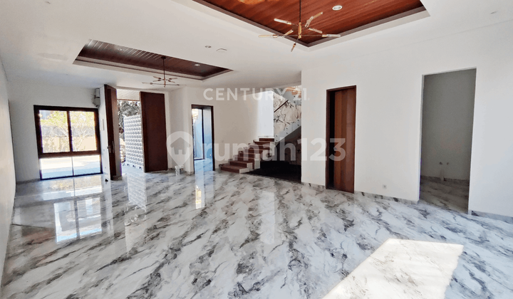 Rumah Mewah Smart Home di Setraduta Bandung