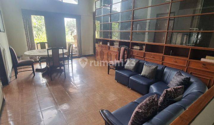 Rumah Lux Semi Furnished di Bandung Utara, Cipedes 2