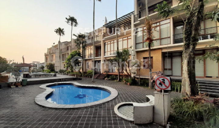 Dijual Rumah Hoki di Cluster Perumahan Elite Setra Duta